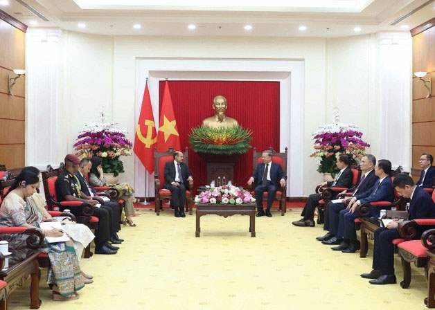 Party chief calls for stronger Vietnam - India cooperation in various areas