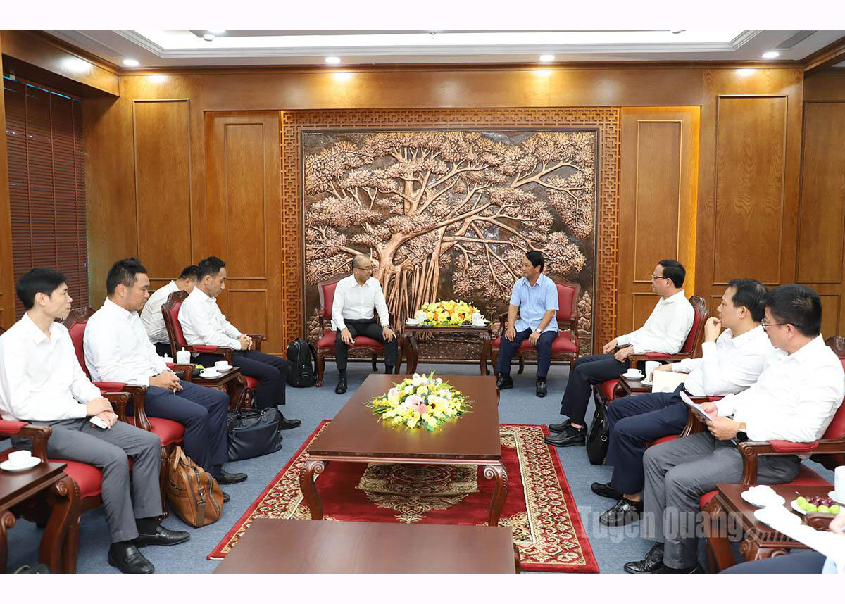 Provincial Party Secretary Hau A Lenh received the delegation of Japan’s EREX Joint Stock Company